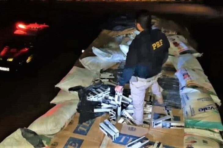 A carga foi apreendida na BR-122 pela PRF, em Urandi. Foto: PRF.