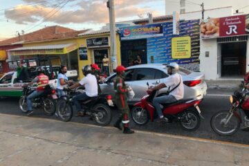 Blitz educativa da saúde em Guanambi. Foto: Ronny Martins.