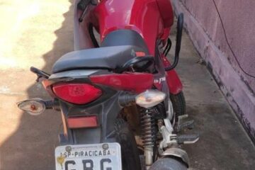 Moto recuperada pela PM em Tanque Novo. foto: PM.
