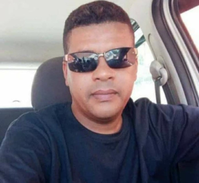 Davi está desaparecido após o barco virar. Foto: perfil pessoal.