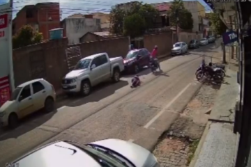 Imagem mostra momento do assalto. Foto: divulgação.