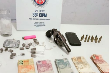 Material apreendido em Bom Jesus da Lapa. Foto: PM.