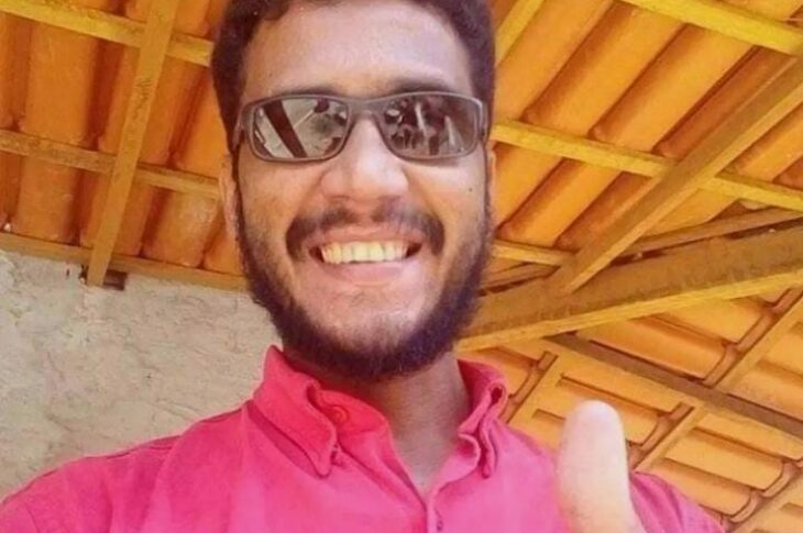 Tayrone de Almeida Dias foi esfaqueado por volta das 19h15, no sábado (5). Foto: perfil pessoal.