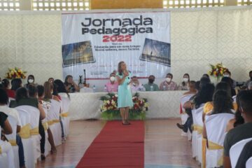 Secretária de Educação de Malhada, na Jornada Pedagógica. Foto: João Victor.