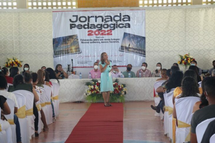 Secretária de Educação de Malhada, na Jornada Pedagógica. Foto: João Victor.