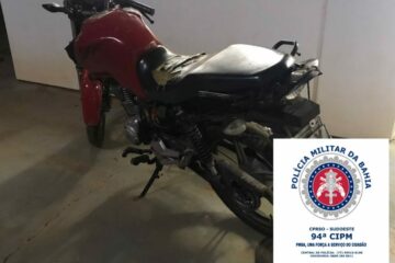 Moto é apreendida com homem em Caetité. Foto: PM.