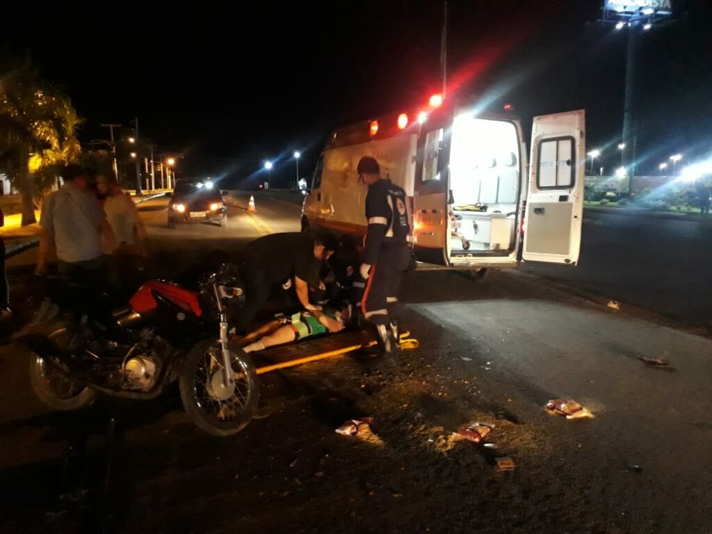 Acidente envolvendo moto e carro em Guanambi. Foto: SMTran.