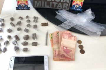 Material apreendido em Guanambi. Foto: PM.