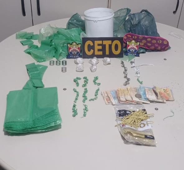 Polícia apreende drogas em Guanambi. Foto:PM.