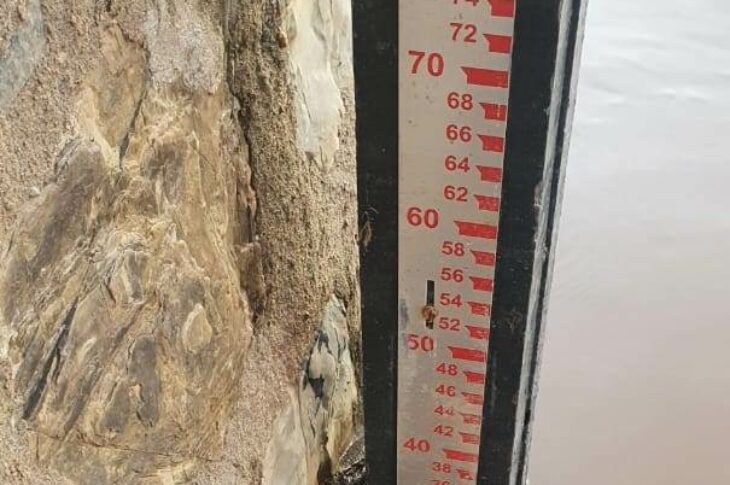 Nível do Rio São Francisco sobe 6 centímetros em 24 horas em Carinhanha. Foto: Zé Castor.