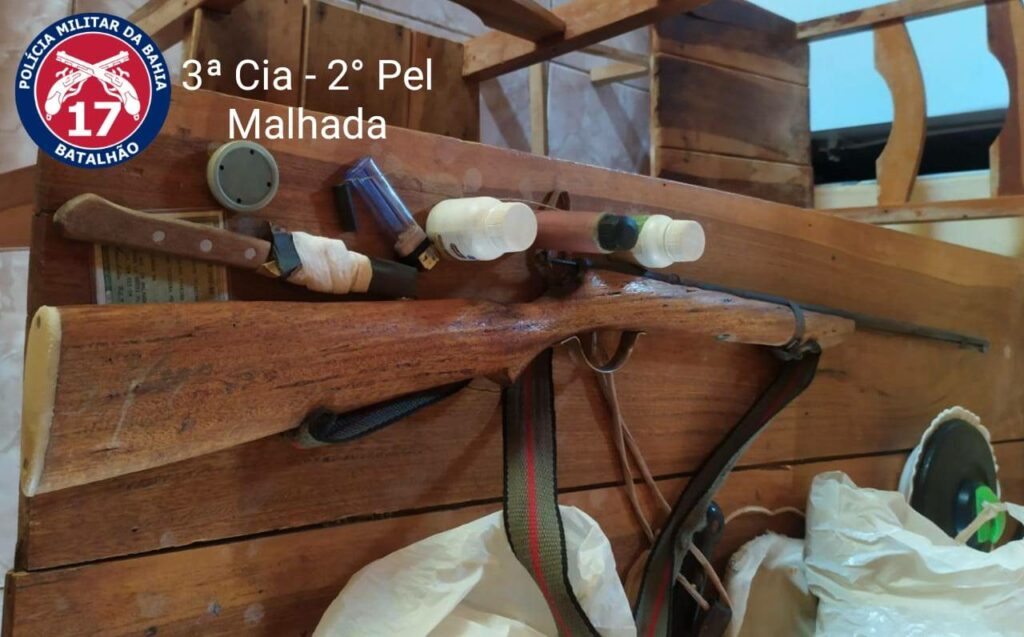 Material apreendido em Serra de João Alves. Foto: PM.