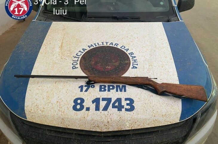 Espingarda apreendida em Iuiu. Foto: PM.