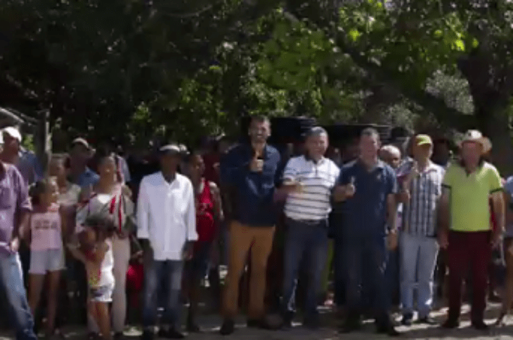 Pré-candidato Léo Visão e deputado Charles Fernandes participam de reunião em Jaborandi. Foto: reprodução.