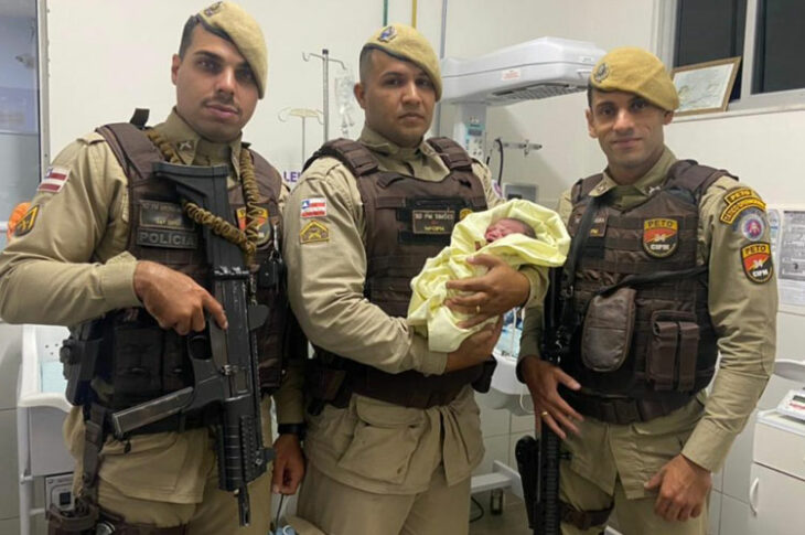 Equipe do peto fazendo parto. Foto: WhatsApp/Achei Sudoeste