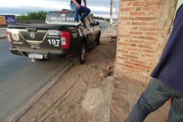 Polícia cumpre mandado de busca e apreensão contra suspeito de criar perfil “fake”. Foto: PC