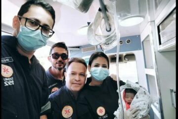 Bebê nasce dentro de ambulância do Samu. Foto: reprodução Nilvan Patez