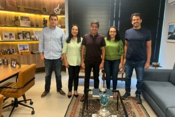 Manuel Rocha recebe apoio de ex-prefeitos de Candeias. Foto: divulgação das ASCOM