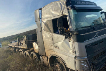 Acidente na BA-262. Foto: reprodução Achei Sudoeste