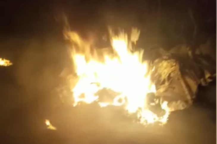 Três pessoas morrem carbonizadas em acidente. Foto: reprodução