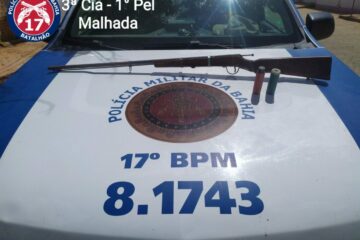 Arma é apreendida na casa de suspeito de furtar gado. Polícia Militar