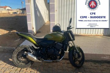 Moto apreendida. Foto: Polícia Militar