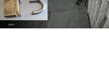 Imagem mostra criminosos tentando arrombar comércio. Imagem reprodução