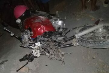 Colisão entre motos deixa duas pessoas feridas. Foto: Duaci Santos