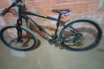 Bicicleta furtada em Bom Jesus da Lapa é recuperada em Carinhanha. Foto: reprodução Edgar