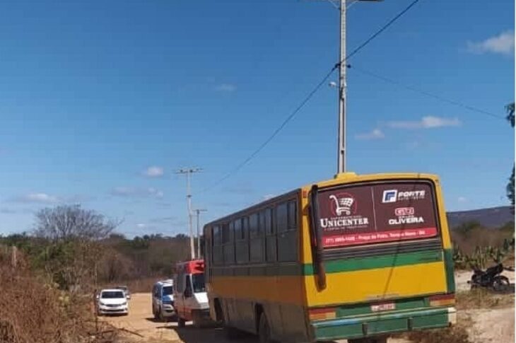 Motorista de ônibus escolar é morto dentro de ônibus: Foto: reprodução Polícia Militar