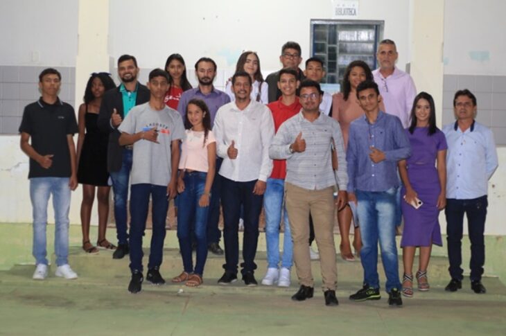 Câmara de Carinhanha diploma jovens parlamentares. Foto: reprodução Câmara de Carinhanha