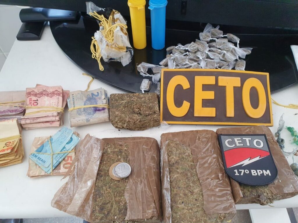 Material apreendido. Foto Polícia Militar