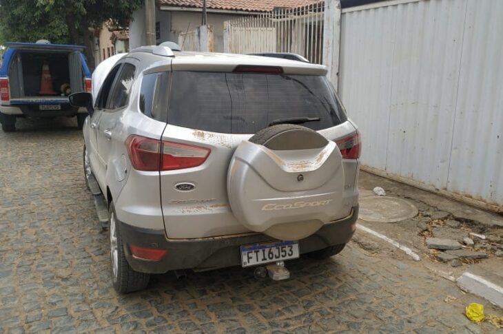 Carro clonado apreendido. Foto: Polícia Militar