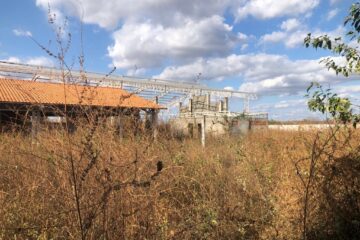 Colégio abandonado. Foto: moradores