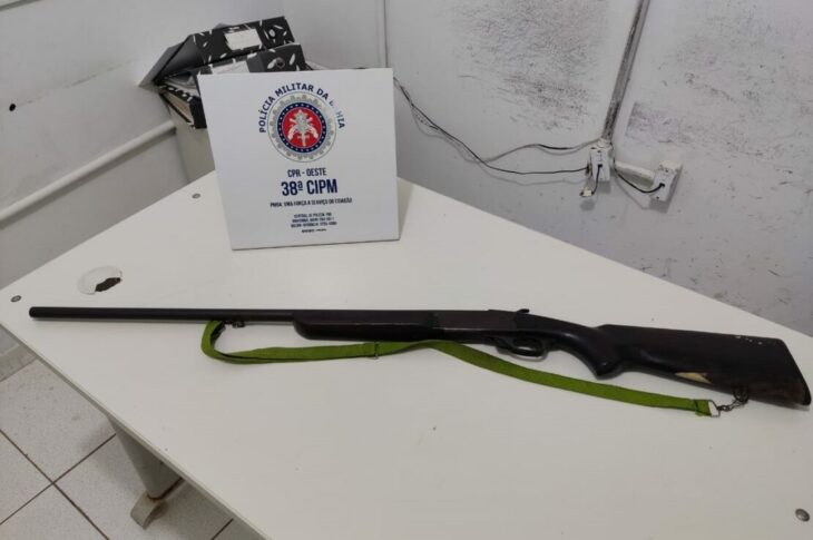 Arma apreendida. Foto: Polícia Militar
