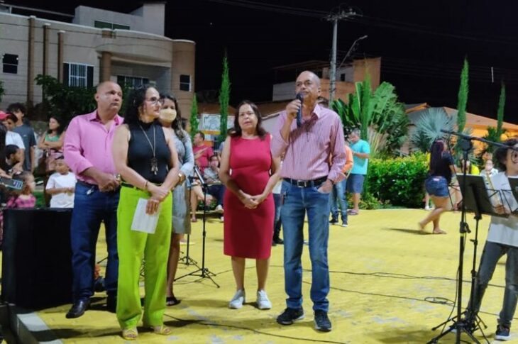 Solenidade de entrega. Foto: Vicência Paula