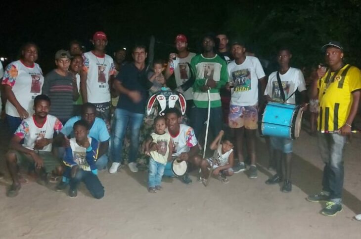 Mundinho se reúne com integrantes