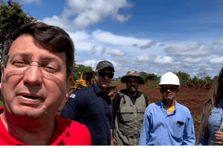 Prefeito Marcelo no trecho da Obra. Foto: reprodução