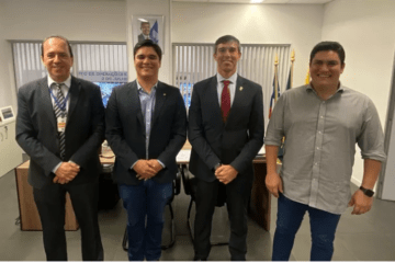 Deputado reunido na SSP. Foto: Divulgação