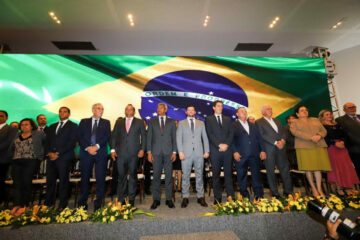 A deputada Ivana Bastos participou da posse do novo presidente, diretores e conselheiros fiscais da União dos Municípios da Bahia (UPB) e da Federação dos Consórcios Públicos da Bahia – FECBAHI