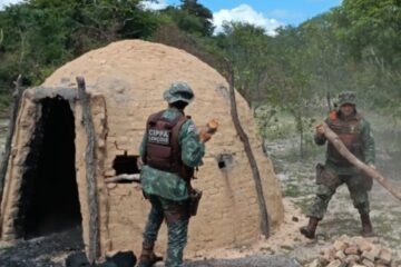 Fornos sendo destruídos. Foto: Reprodução: CIPPA/Lençóis