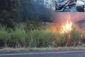 Veículos pegaram fogo com a batida. Foto: reprodução rede social