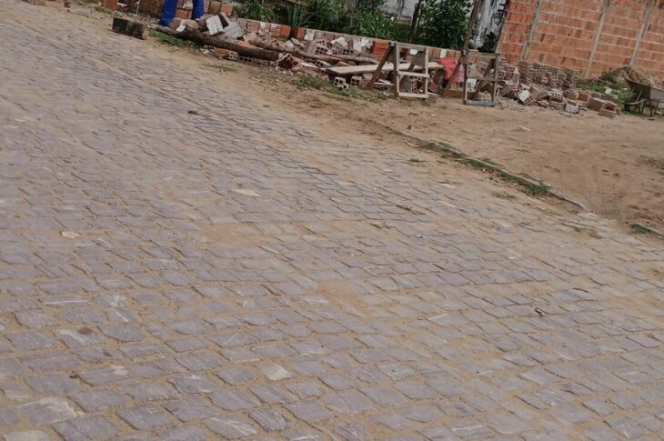 Muro da escola sendo construído. Foto: divulgação