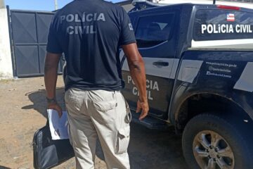 Polícia Civil cumprindo mandado. Foto: Polícia Civil