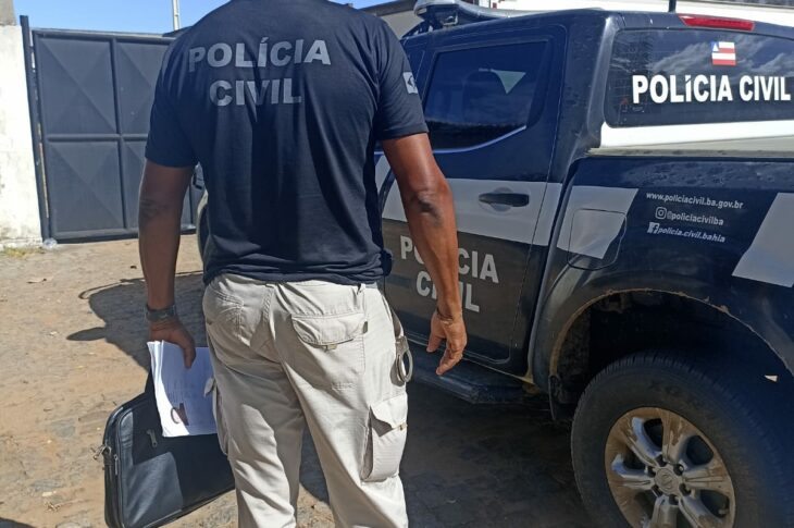 Polícia Civil cumprindo mandado. Foto: Polícia Civil