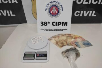 Material apreendido em Riacho de Santana. Foto: Polícia Militar