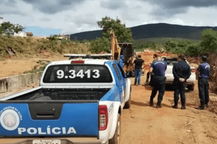 Viatura no local do atropelamento. Reprodução Achei Sudoeste