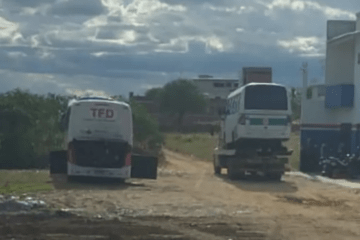 Ônibus do TFD de Guanambi. Foto: Reprodução Achei Sudoeste