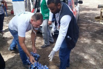 Apreensão de produtos vencidos. Foto: Vigilância Sanitária