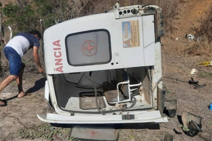 Carro encontrado na BR-030