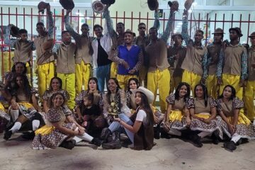 Quadrilha Arriba Saia